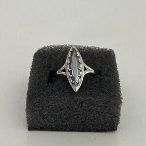 Vintage 10K White Gold Hematite Marquise Gemstone Pinky Band Ring Size 3.25